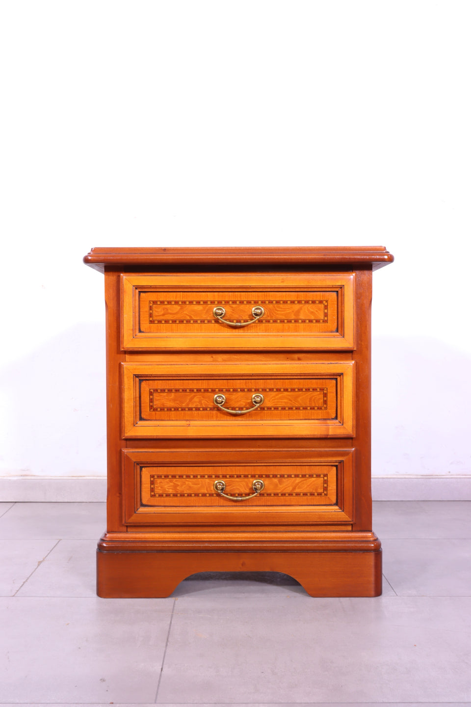 Wunderschöne Original Selva Kommode Antik Stil Möbel Nachttisch