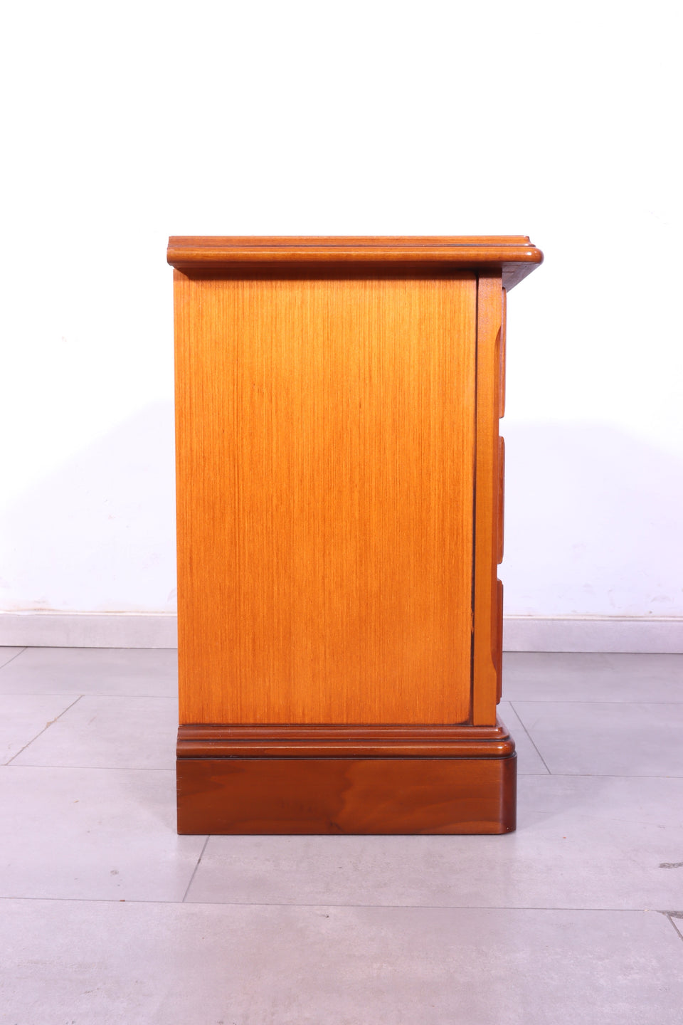 Wunderschöne Original Selva Kommode Antik Stil Möbel Nachttisch