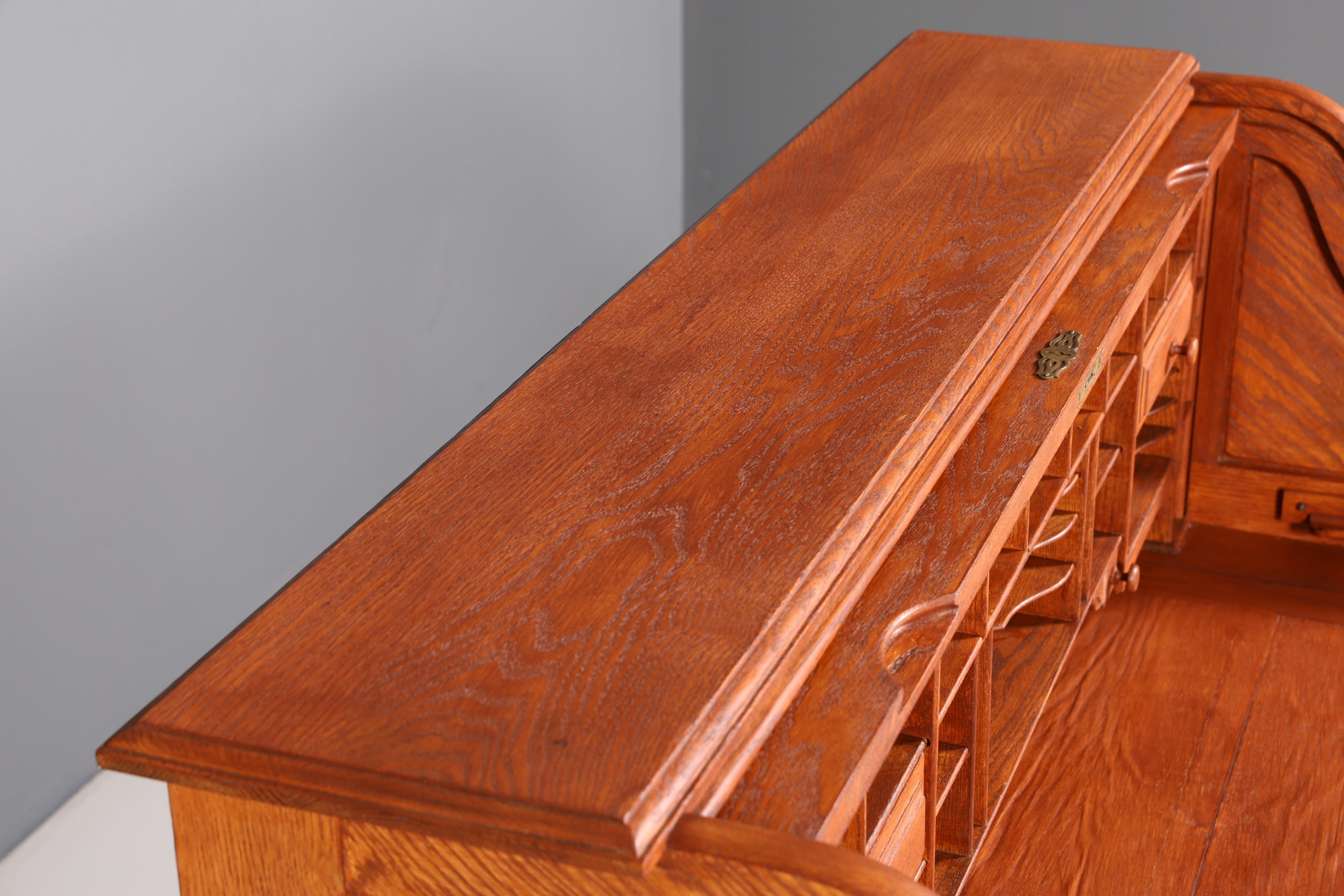 Wunderschöner Sekretär im Bauhaus Stil Rollladen Sekretär Art Deco Schreibtisch Office Table