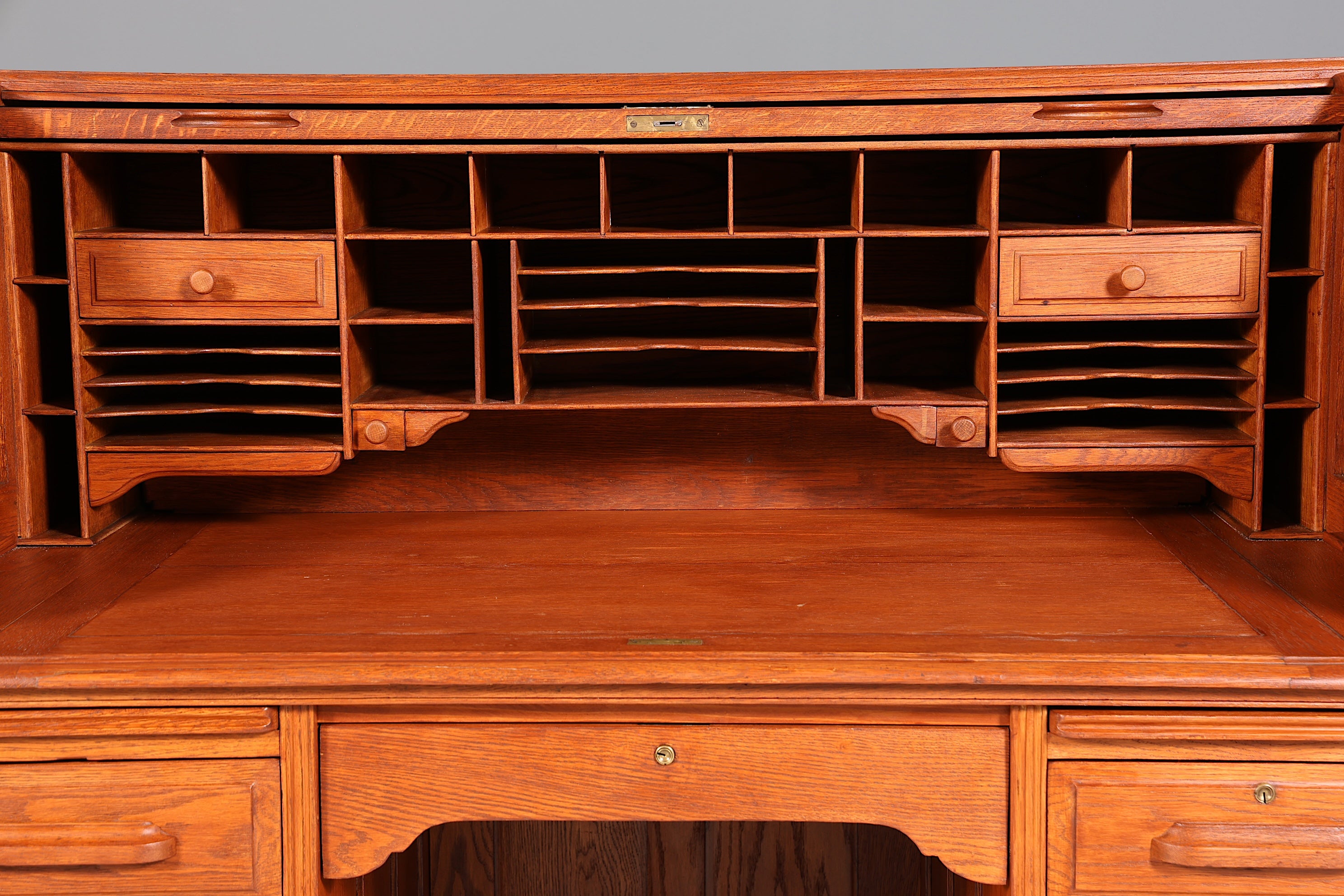 Wunderschöner Sekretär im Bauhaus Stil Rollladen Sekretär Art Deco Schreibtisch Office Table