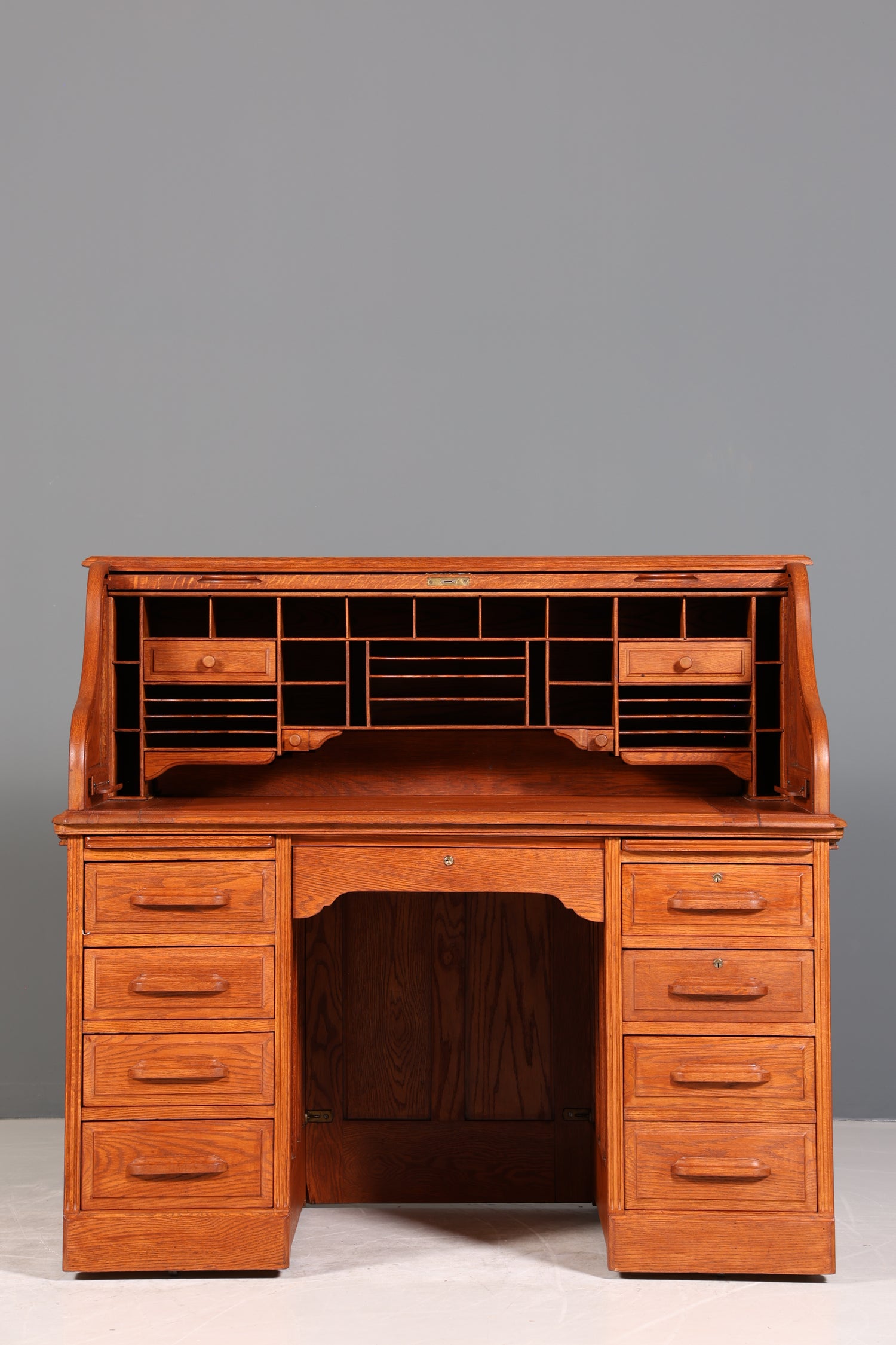 Wunderschöner Sekretär im Bauhaus Stil Rollladen Sekretär Art Deco Schreibtisch Office Table