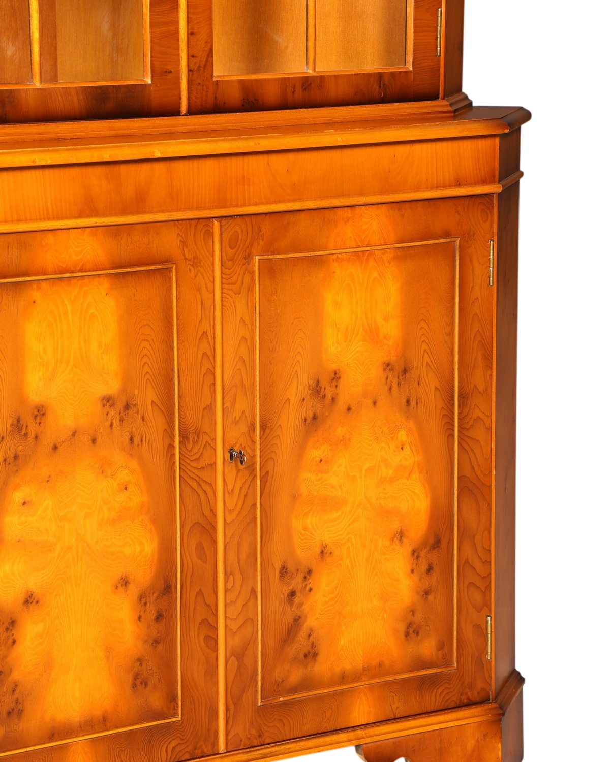 Wunderschöne Englische Eckvitrine Eibe Antik 60s Echt Holz Eckschrank Glasvitrine