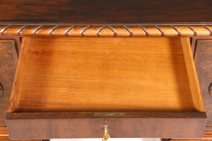 Imposanter Neorenaissance Schreibtisch Herrenzimmer Gründerzeit Bürotisch Antik Office Table