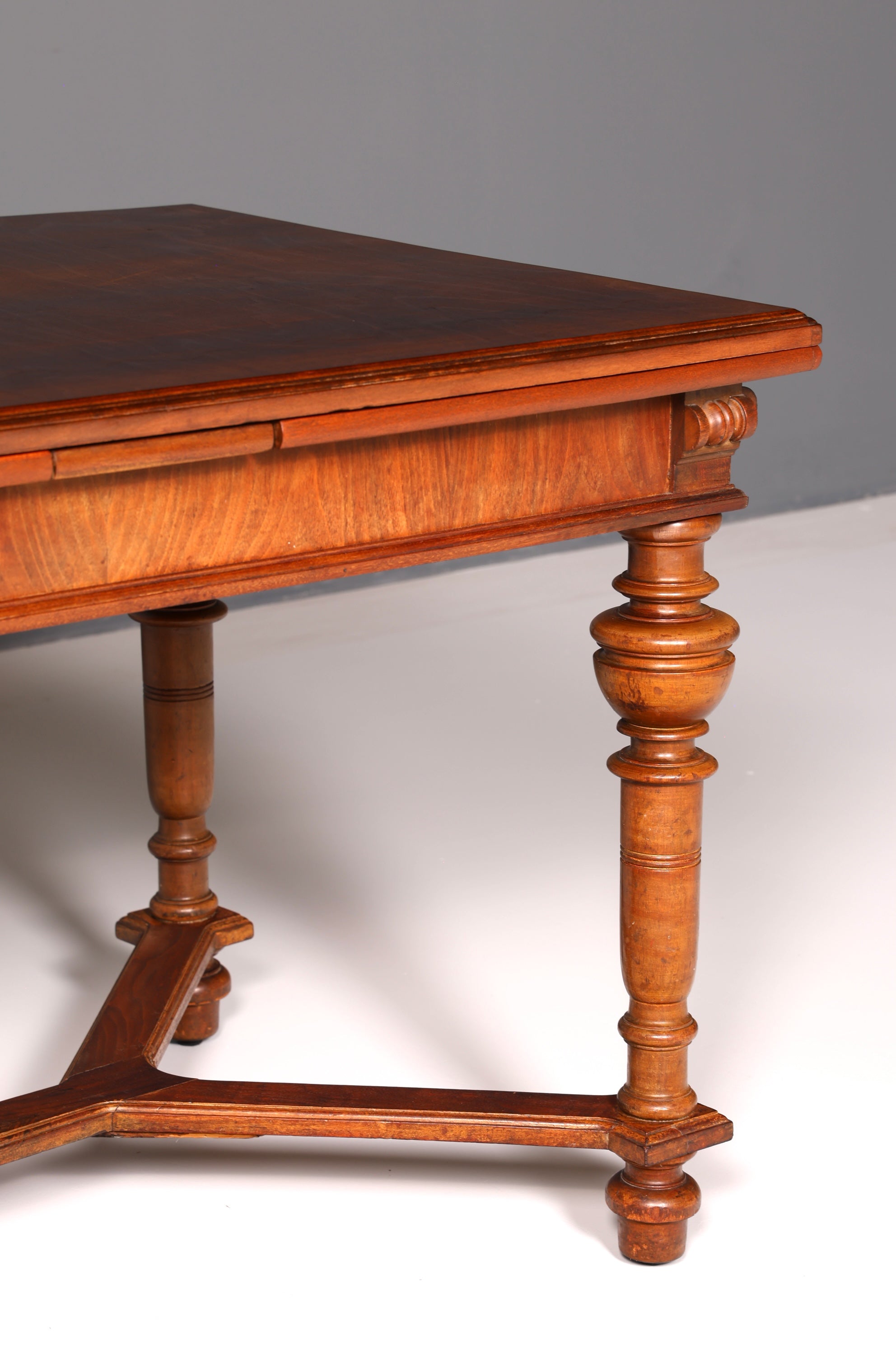 Wunderschöner Gründerzeit Esstisch Ausziehbar Massivholz Tafel Esszimmertisch Antik um 1880