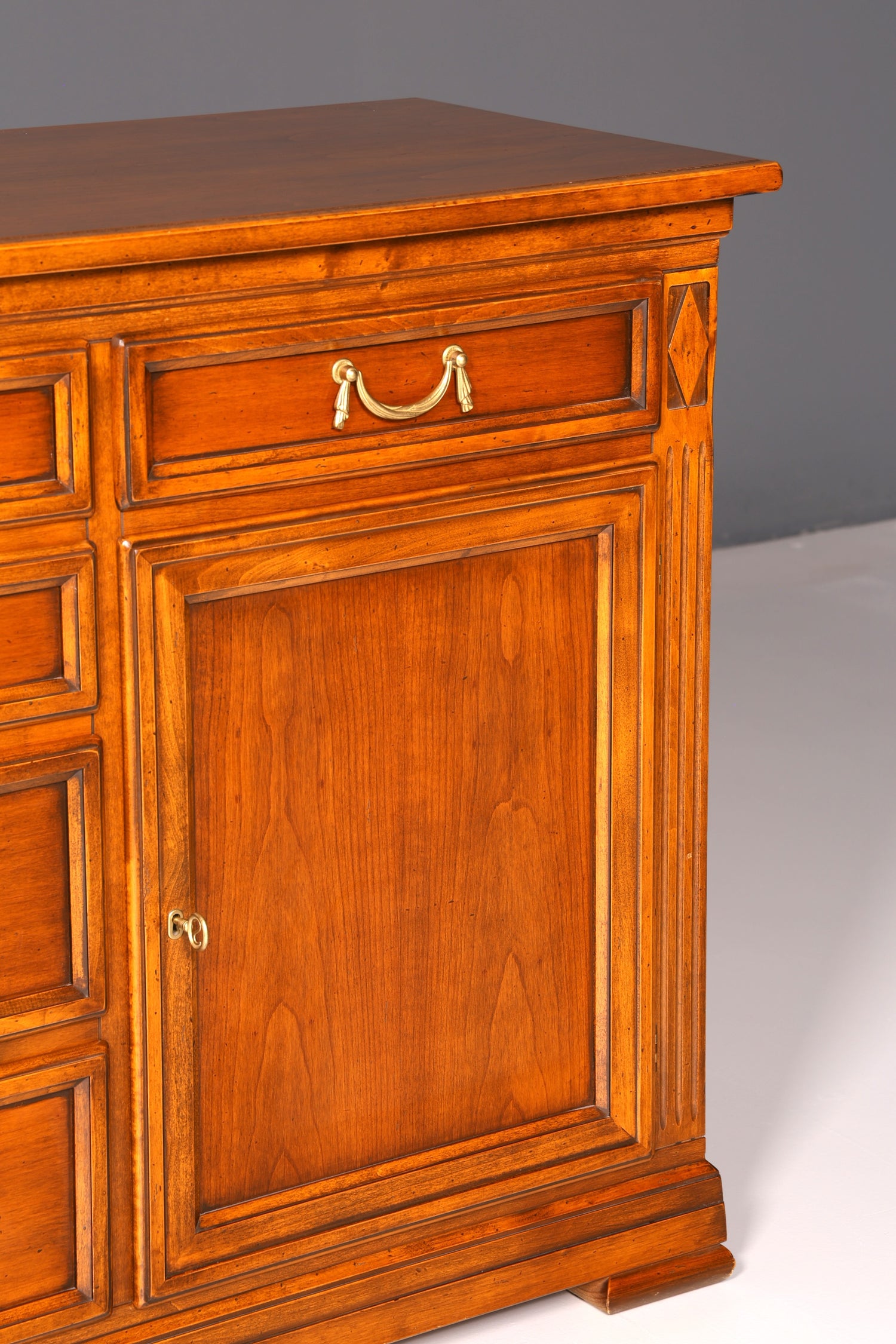 Wunderschönes Original Selva Sideboard Villa Borghese Antik Stil Schrank Kommode Buffet Anrichte