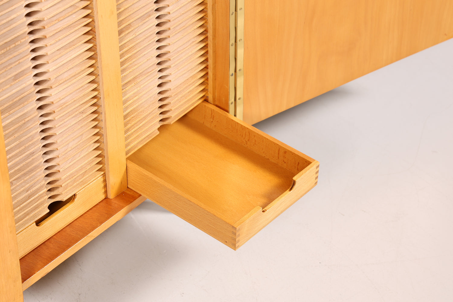 Wunderschöner Mid Century Schrank Vintage Schallplatten Schrank LP- Aufbewahrungsschrank