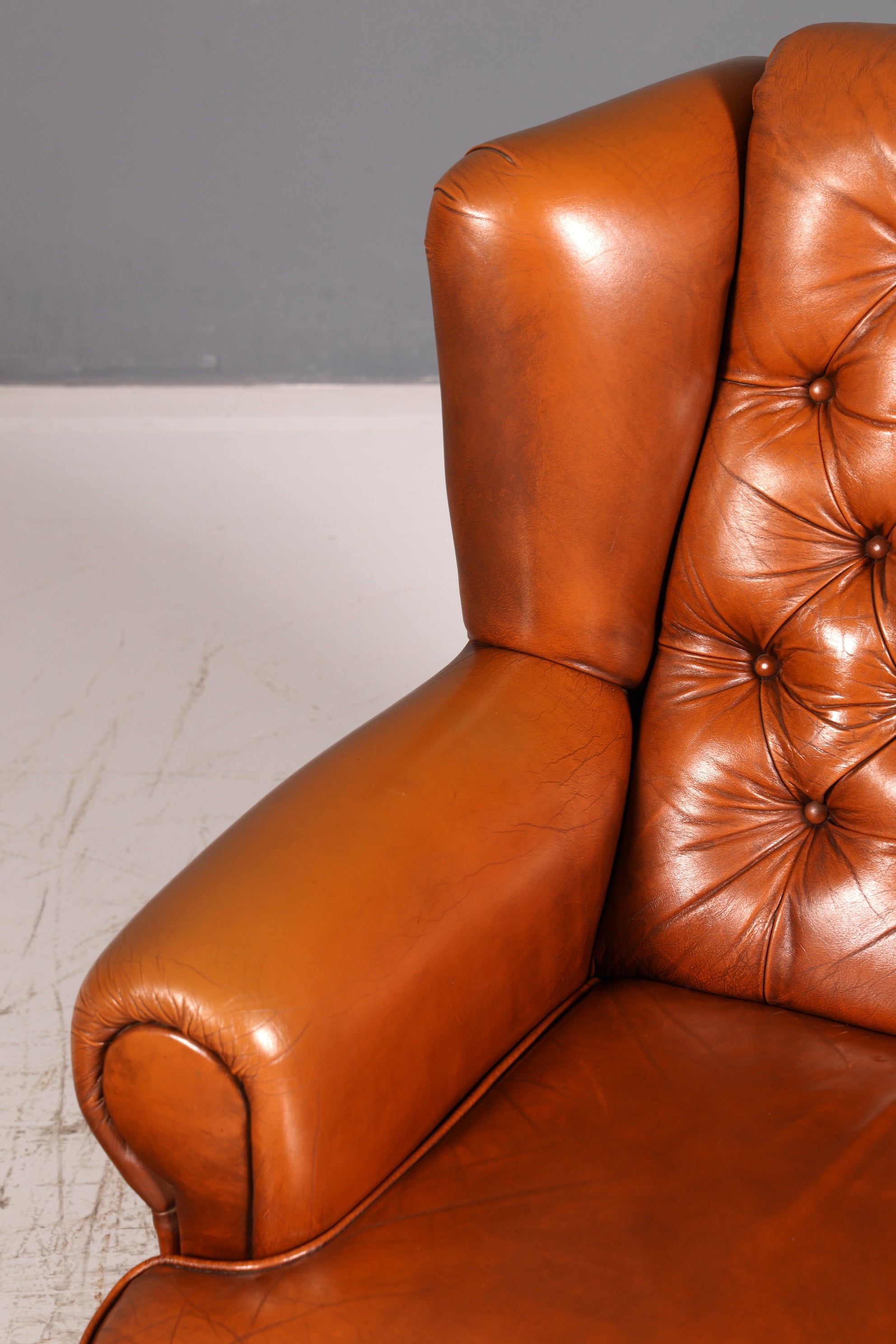 Stilvoller Original Chesterfield Sessel Englischer Armlehnsessel Cognac Echt Leder Herrensessel 1 von 2