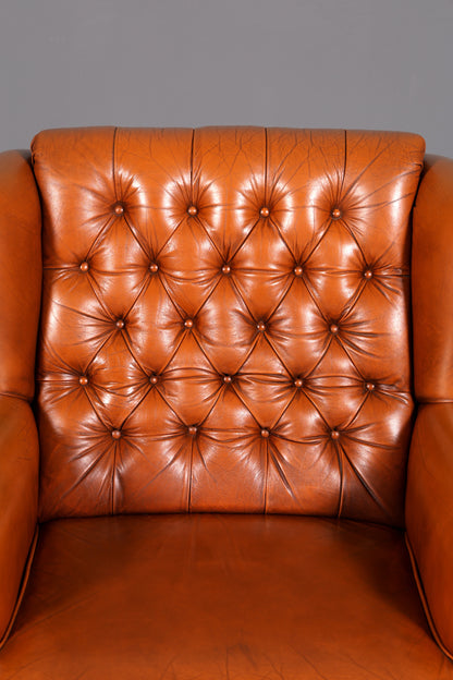 Stilvoller Original Chesterfield Sessel Englischer Armlehnsessel Cognac Echt Leder Herrensessel 1 von 2