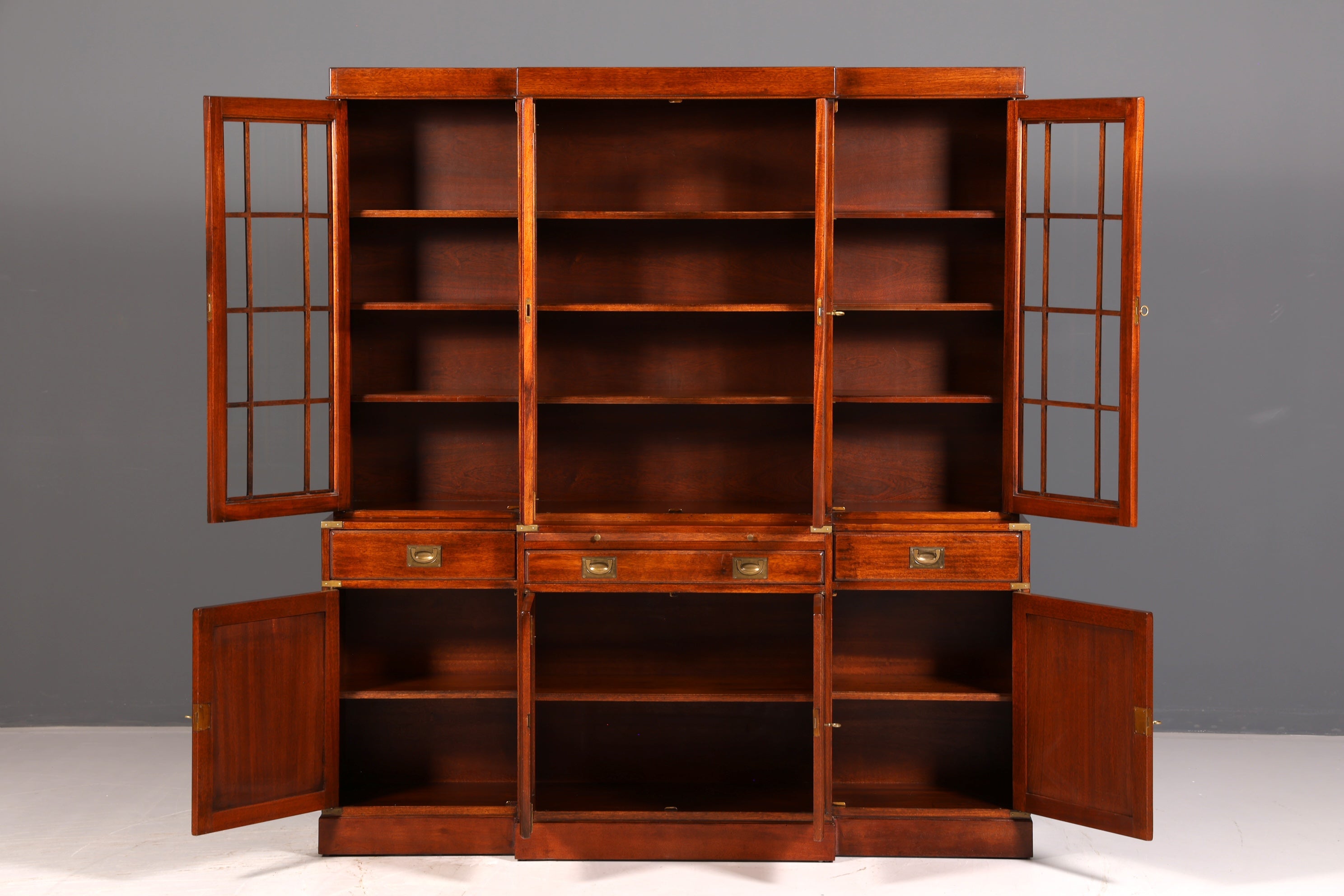 Beeindruckender Maritimer Vitrinenschrank Englischer Schrank Echt Holz Bibliothek Bücherschrank Anrichte Vintage