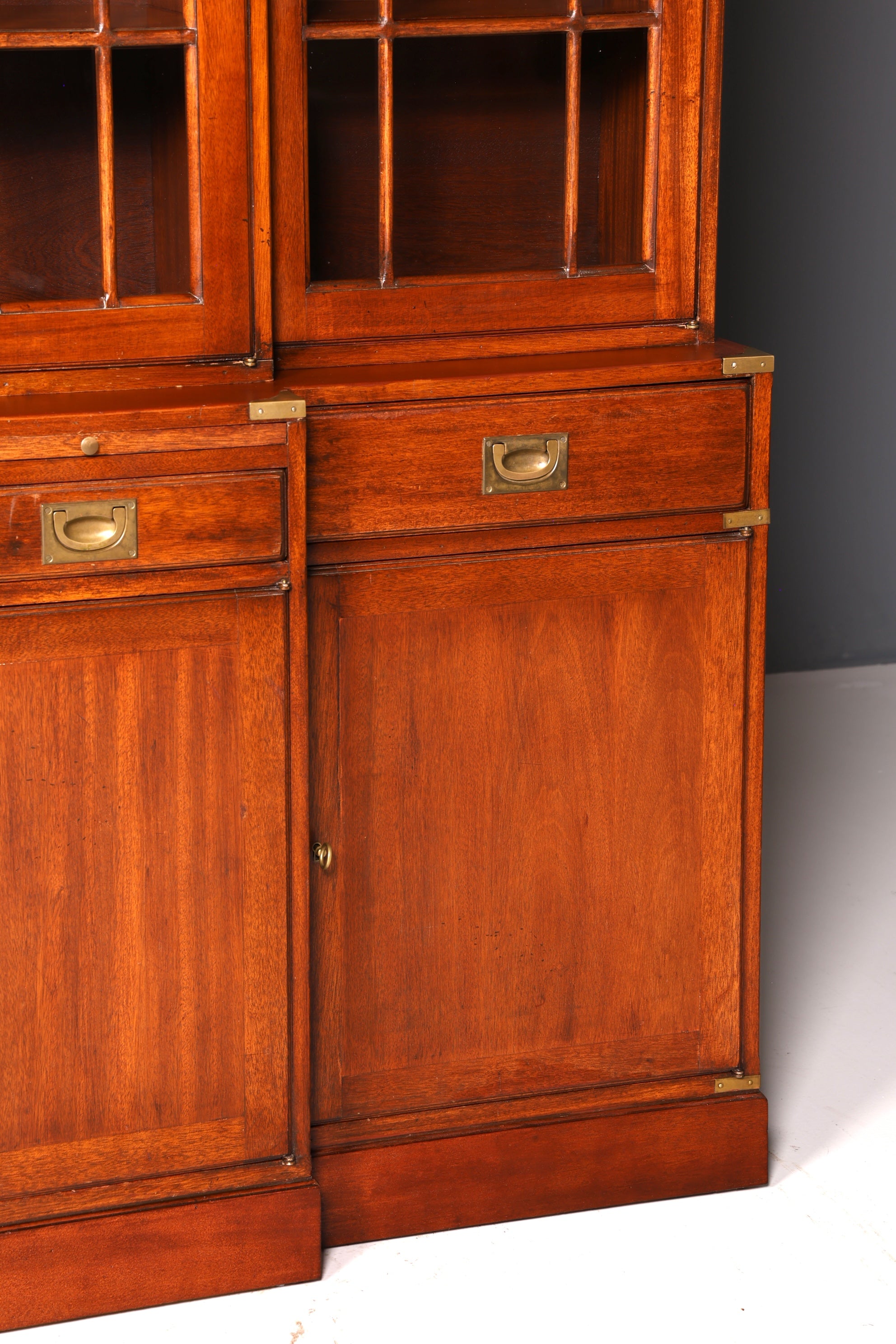 Beeindruckender Maritimer Vitrinenschrank Englischer Schrank Echt Holz Bibliothek Bücherschrank Anrichte Vintage
