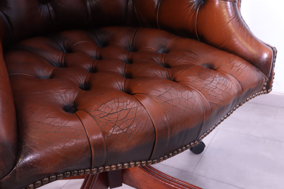Original Chesterfield Captain Chair Englisch echt Leder Sessel