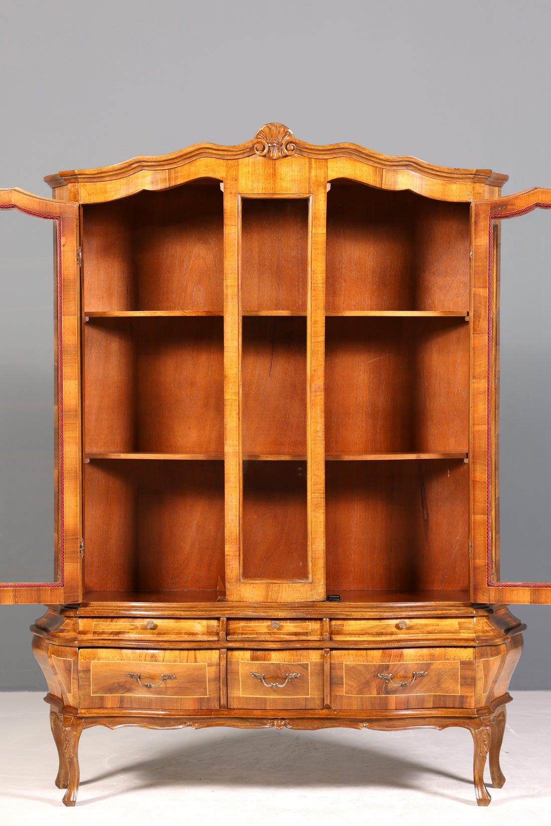 Wunderschöne Chippendale Vitrine Regal Schrank Barock Stil Bücherregal Geschirrschrank