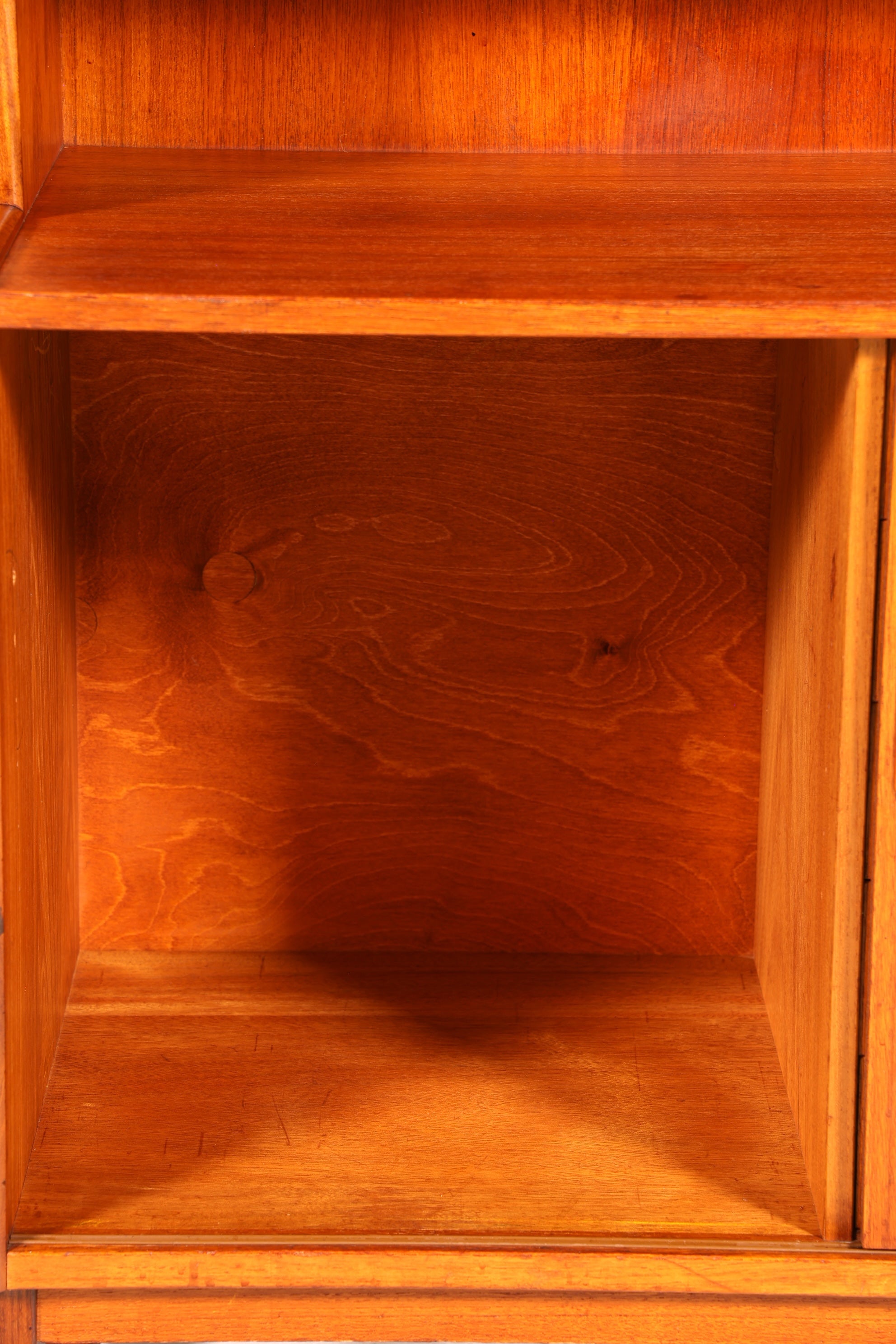 Traumhaftes Mid Century Regal Vintage Teak Holz Schrank Bücherregal Kommode