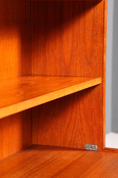 Traumhaftes Mid Century Regal Vintage Teak Holz Schrank Bücherregal Kommode