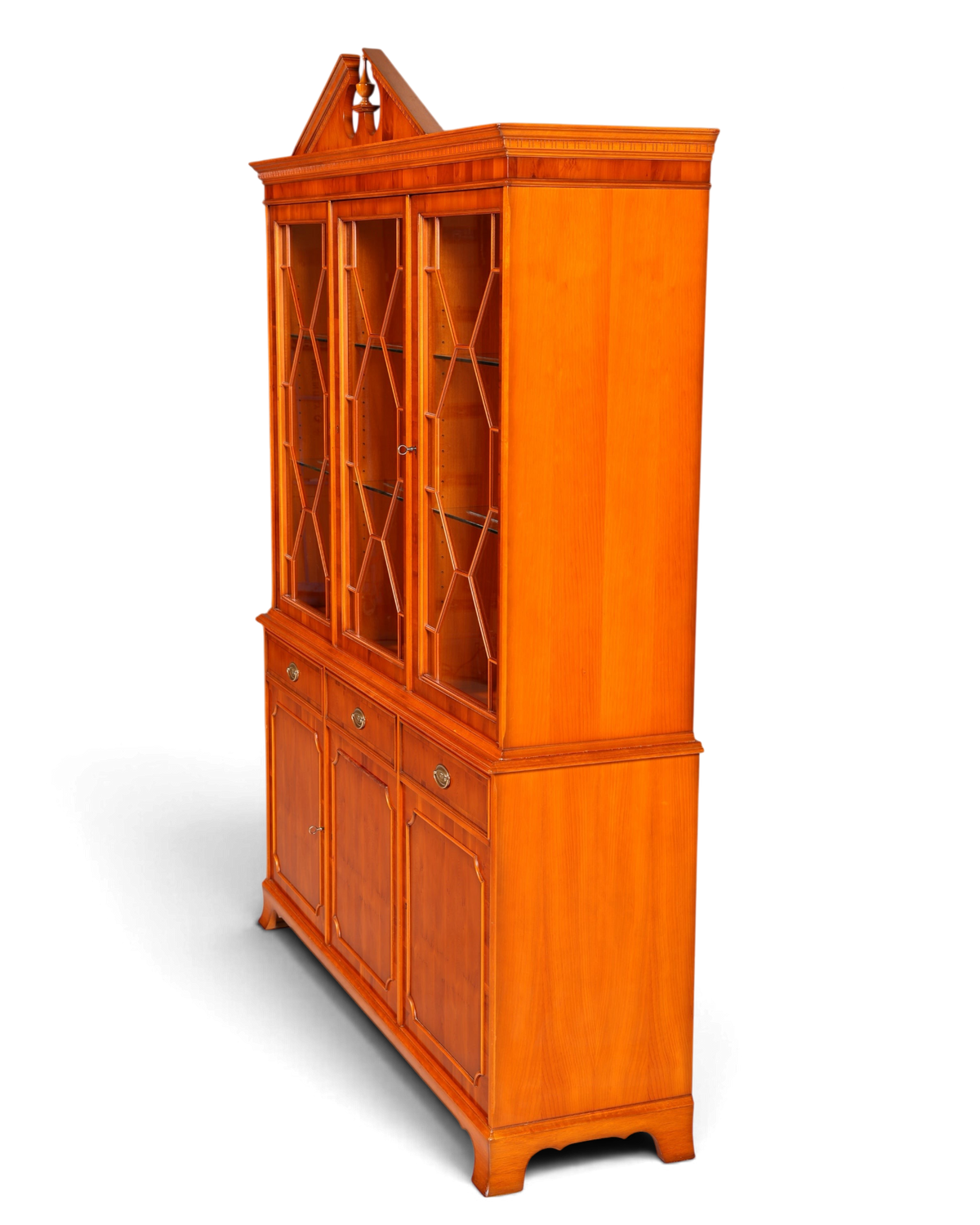 Hauptstadt Möblerei Heldense Vitrine aus englischer Eibe mit Glasfront und Buffet-Unterschrank im Vintage-Stil