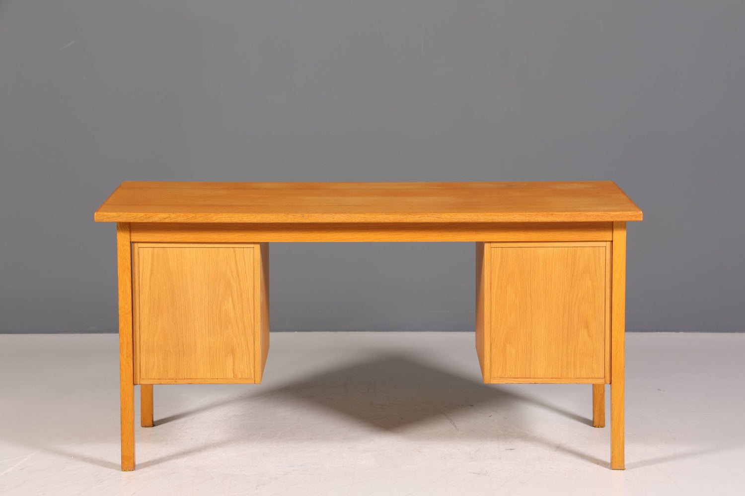 Wunderschöner Mid Century Schreibtisch Danish Design Bürotisch 60er Jahre Office Table