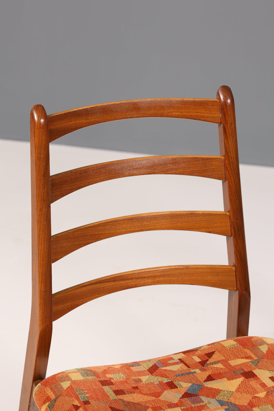 Retro wood chair online