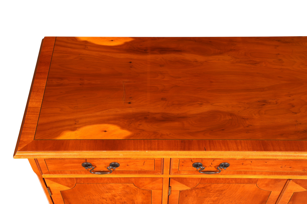 G204 Finish cm Wunderschönes Englisches Sideboard Eibe Schrank Antik Stil Buffetschrank Kommode (Kopie)