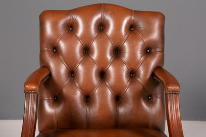 Wunderschöner Original Chesterfield Armlehnstuhl Braun Echt Leder Englisch Herrensessel Sekretär Stuhl Schreibtischstuhl Bürostuhl Antik 1 von 2