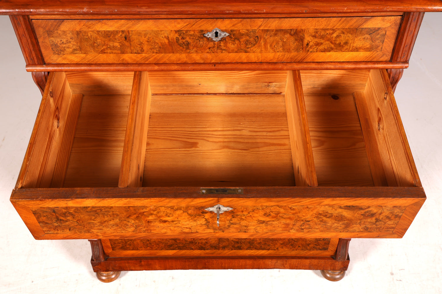 G205 Finish cm Wunderschöne Gründerzeit Kommode Jugendstil Vertiko Schubladenkommode Antik Wäschekommode (Kopie)