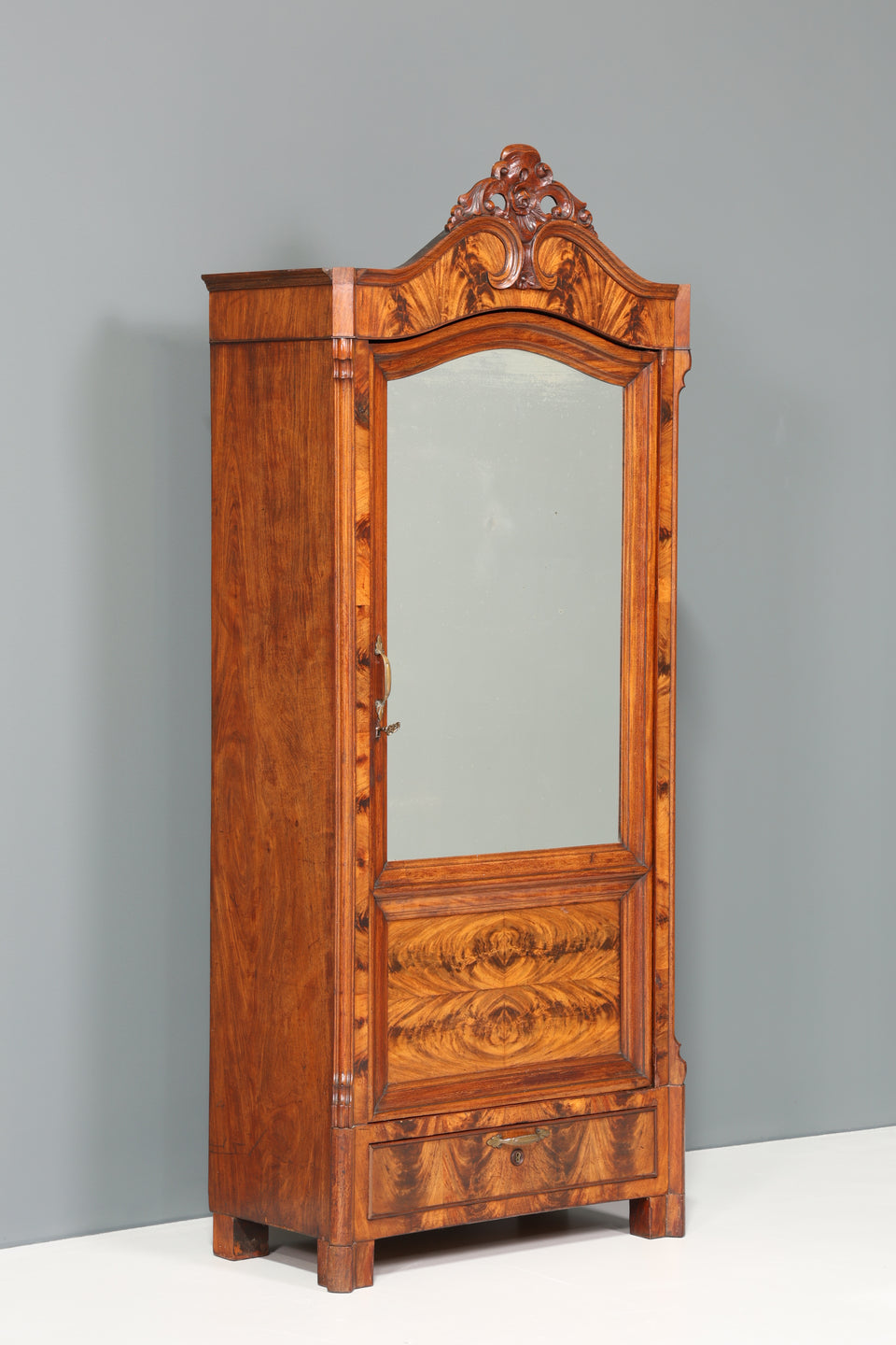 Stilvoller Louis Philippe Schrank um 1880 Spiegelschrank Gründerzeit Kleiderschrank Antik Wäscheschrank