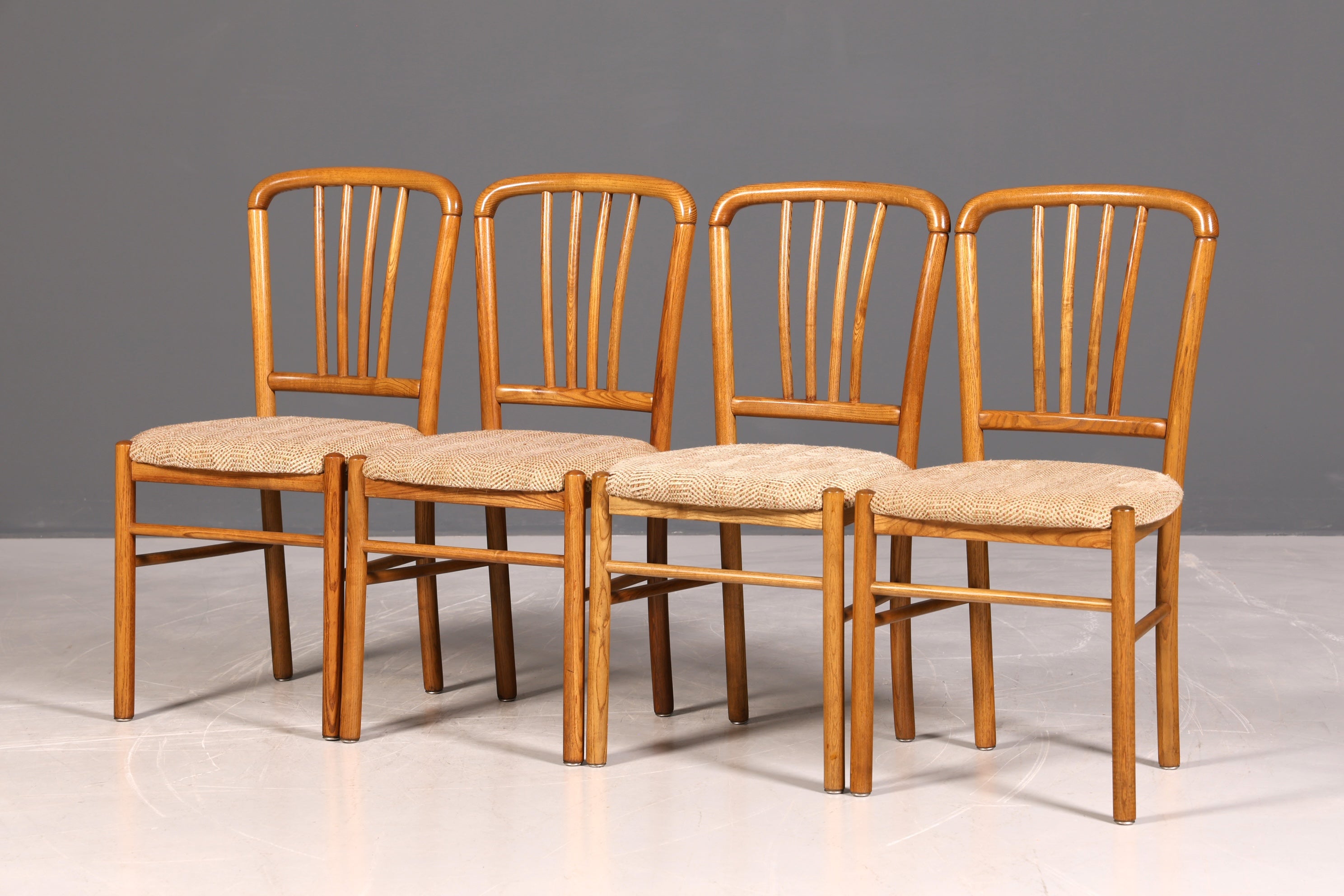 4x Schlichte Mid Century Stühle Retro Stuhlset Danish Design Küchenstühle Esszimmer Stühle