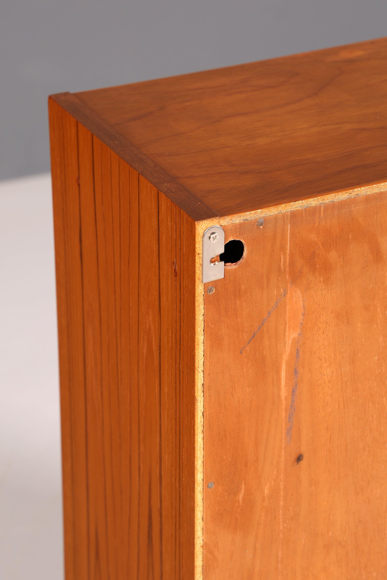 Wunderschöner Hellerau Schrank Mid Century Highboard Vintage Vertiko Kleiderschrank 60s
