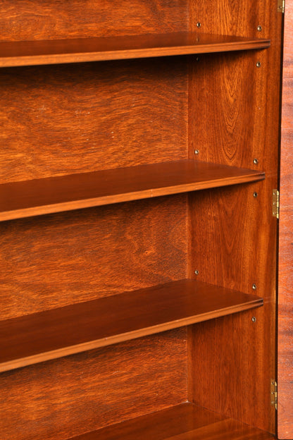Wunderschöne Englische Vitrine Mahagoni Bibliothek Bücherschrank Buffet Schrank Antik Glasvitrine Vintage