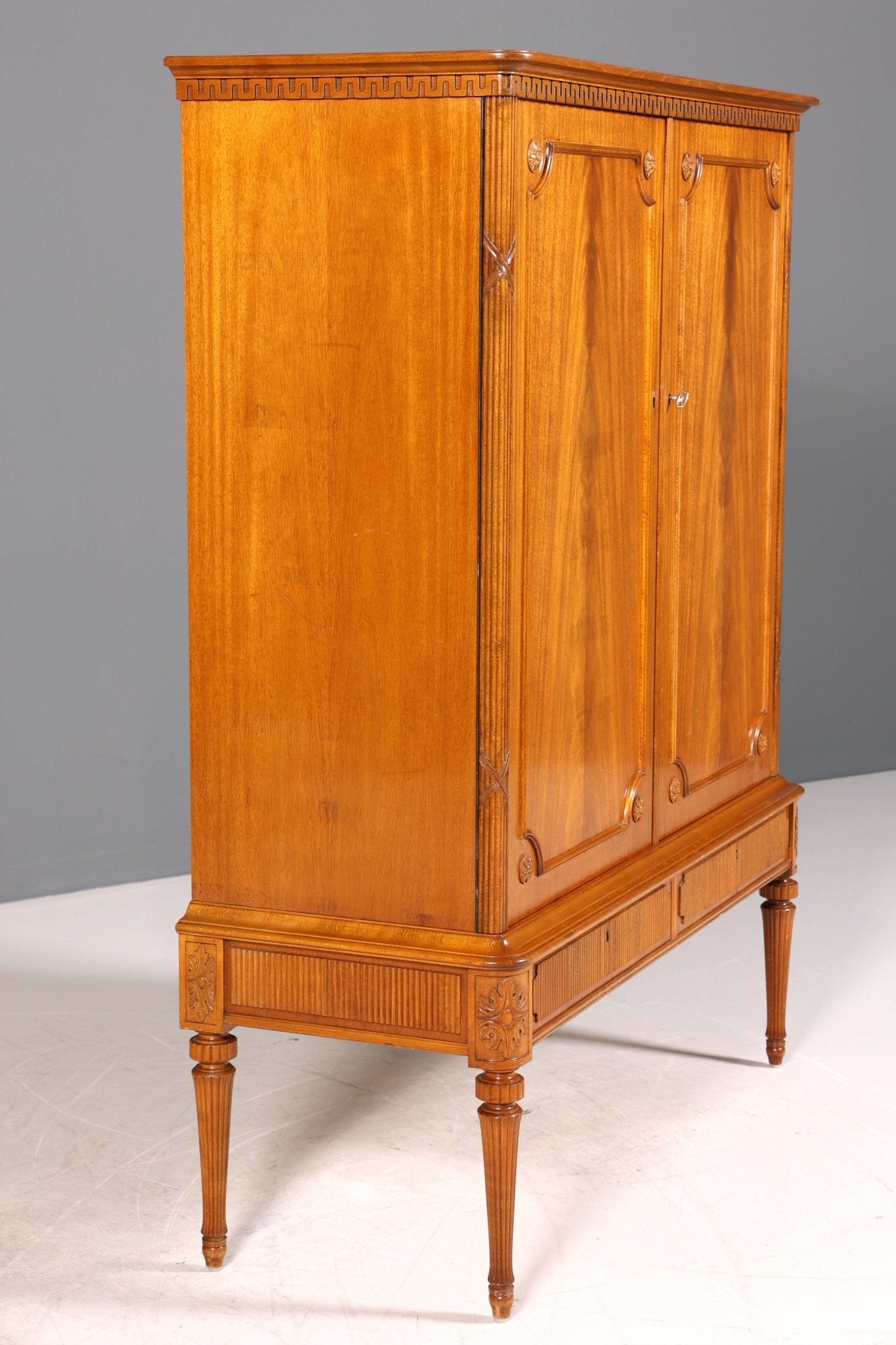 Wunderschöner Englischer Schrank Antik Mahagoni Vertiko Barock Stil Highboard Aktenschrank