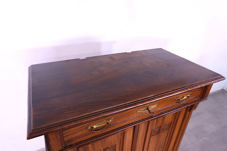 Traumhaftes Jugendstil Vertiko echt Holz Schrank Antik