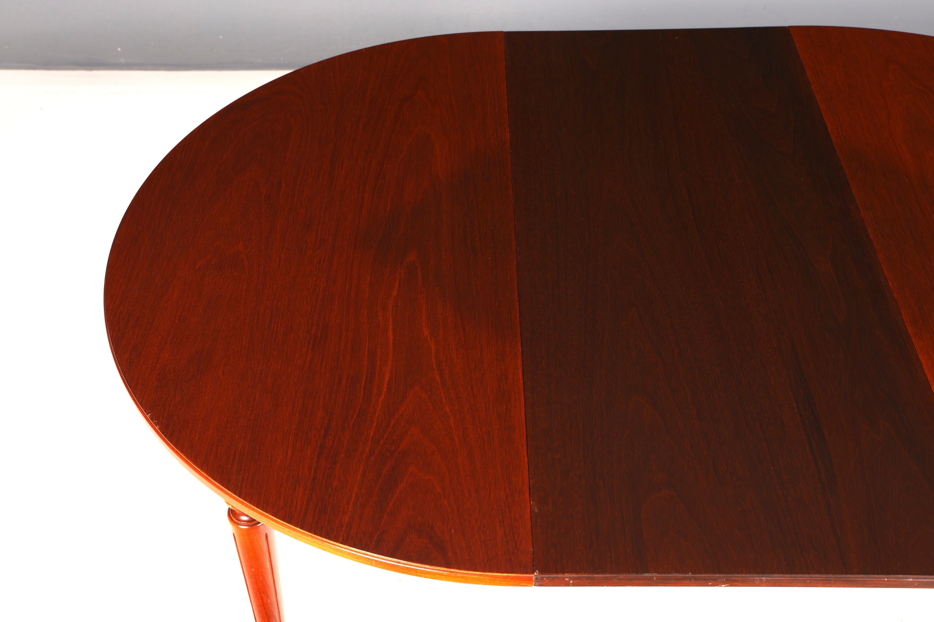 Stilvoller Tisch im Gustavianischen Stil Küchentisch Ausziehbar Antik Stil Esszimmer Tisch Esstisch Rund Vintage