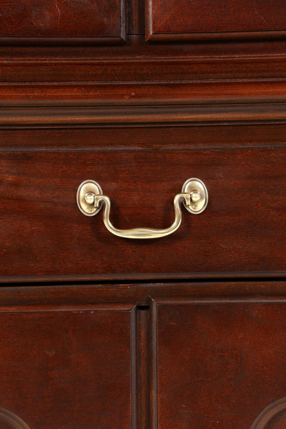 Wunderschöne Original Drexel Heritage Vitrine Bücherschrank USA Schrank Buffet Schrank Regal