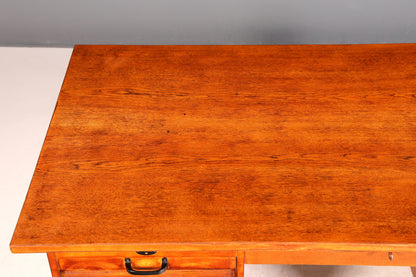 G226 Finish Wunderschöner Mid Century Schreibtisch Danish Design Bürotisch 60er Jahre Office Table (Kopie 2)