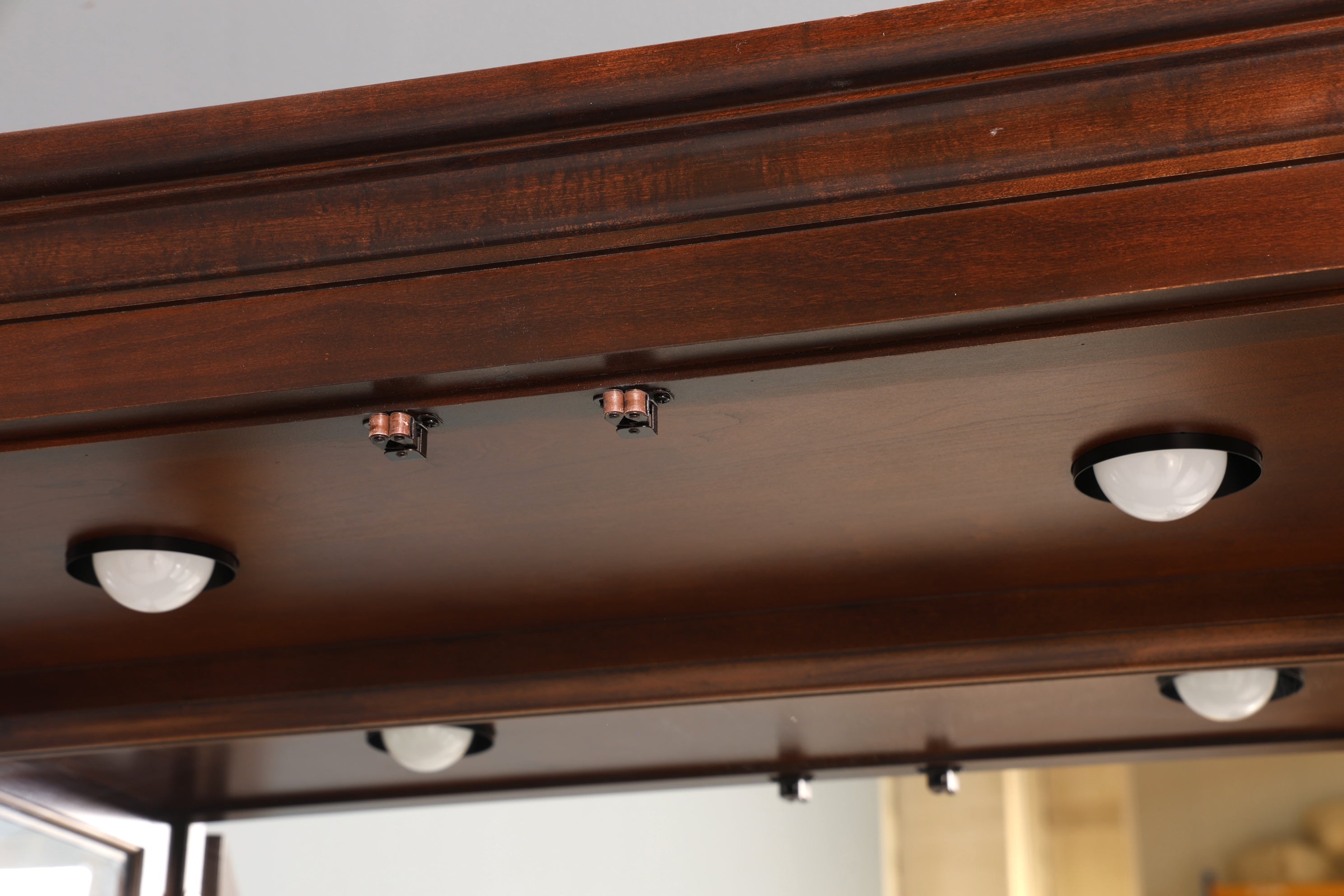 Wunderschöne Original Drexel Heritage Vitrine Bücherschrank USA Schrank Buffet Schrank Regal