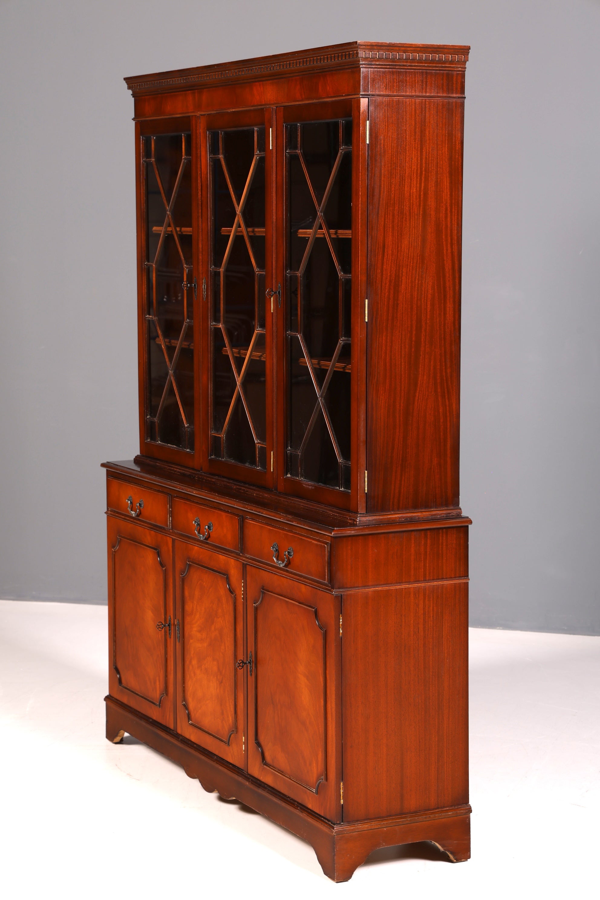 Wunderschöne Englische Vitrine Bibliothek Bücherschrank Buffet Schrank Antik 60s UK