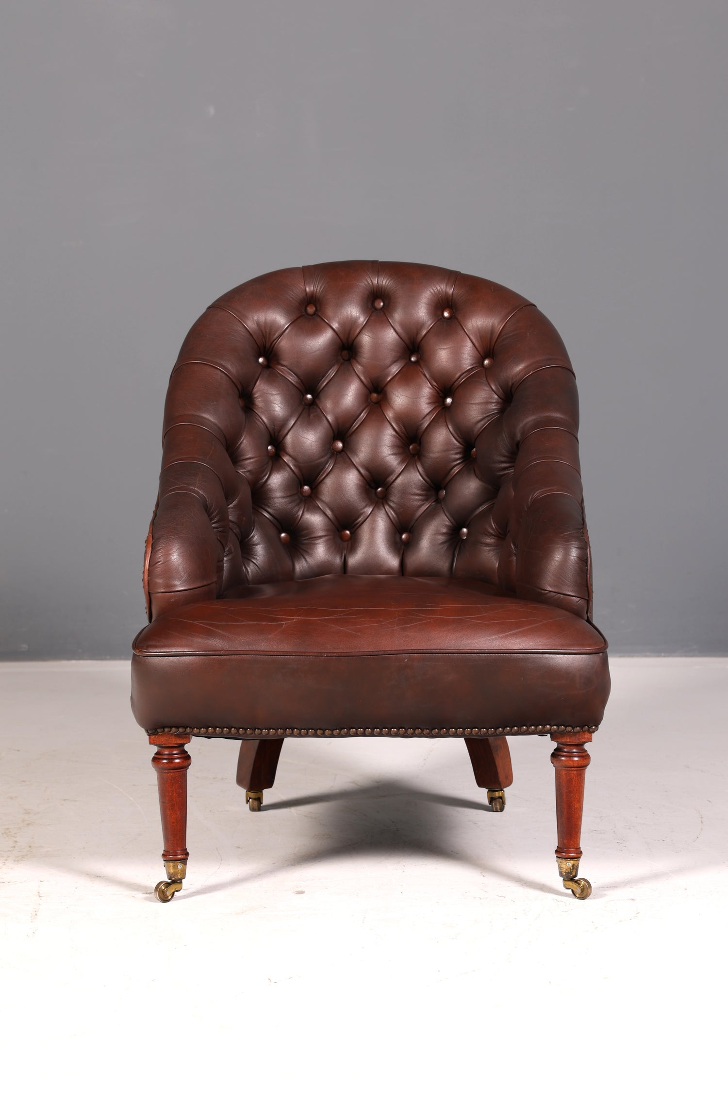 Wunderschöner Chesterfield Ledersessel Braun Echt Leder Englisch Clubsessel Sessel Knopfheftung Sekretär Stuhl Antik Vintage