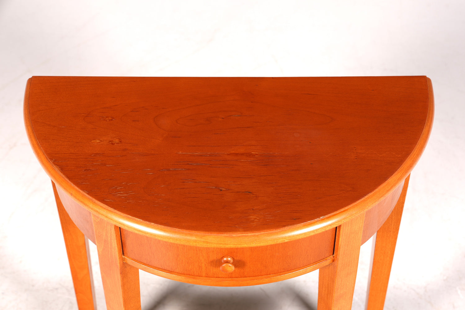 Traumhafter Beistelltisch im Antik Stil Tisch Biedermeier Selva Stil Ablagetisch