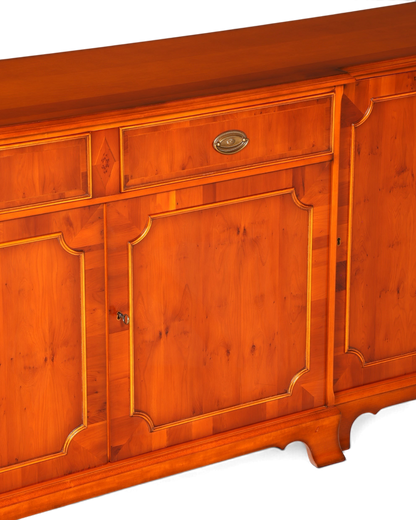Hauptstadt Möblerei Heldense Sideboard aus englischer Eibe mit Schubladen und Türen im antiken Vintage-Stil