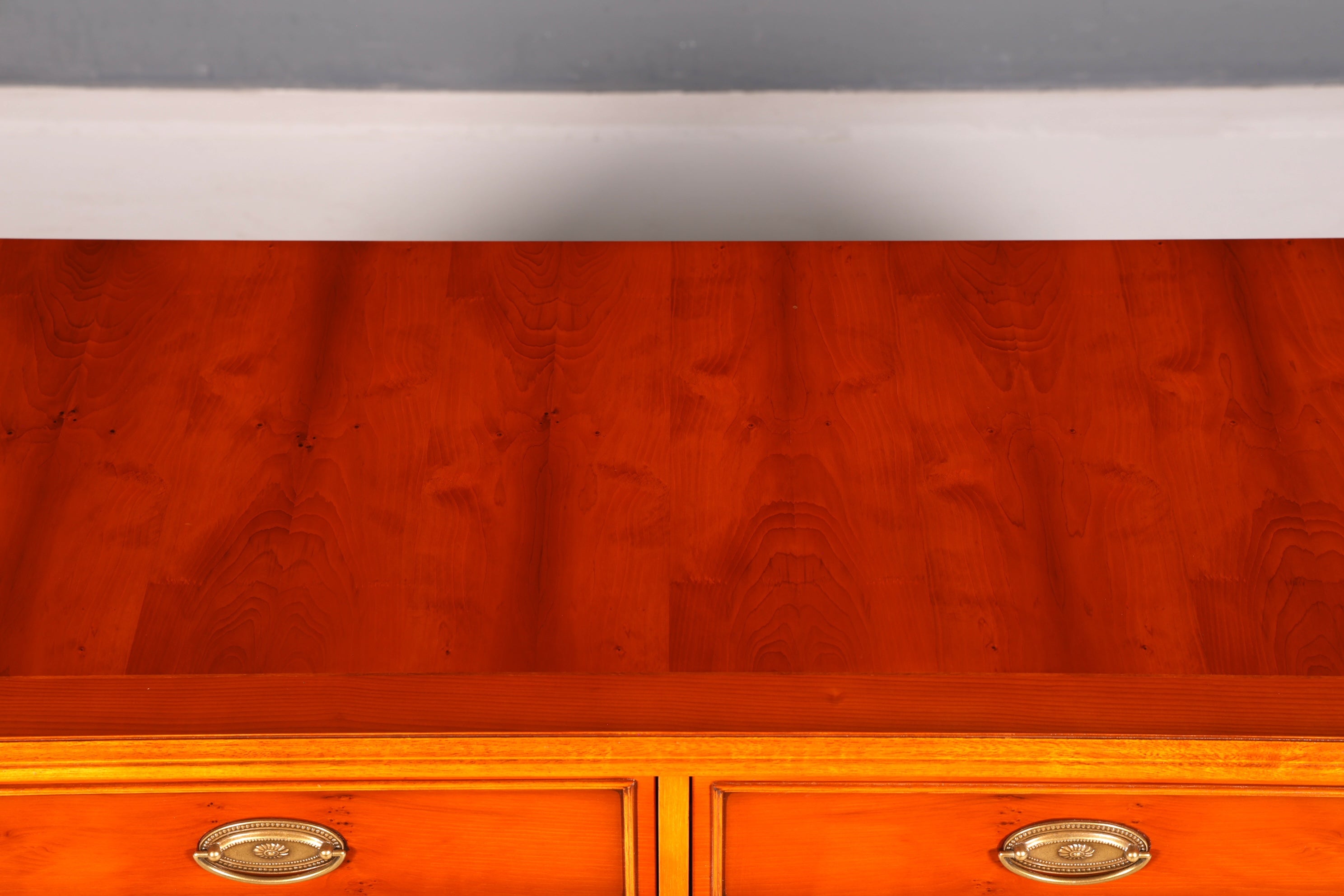 Wunderschönes Original Heldense Sideboard Eibe Englisch Buffetschrank Kommode Antik Schrank Vintage