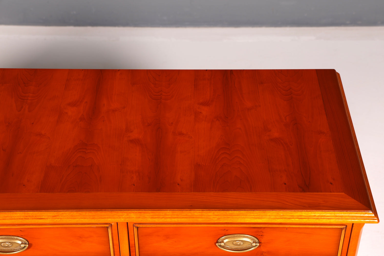 Wunderschönes Original Heldense Sideboard Eibe Englisch Buffetschrank Kommode Antik Schrank Vintage