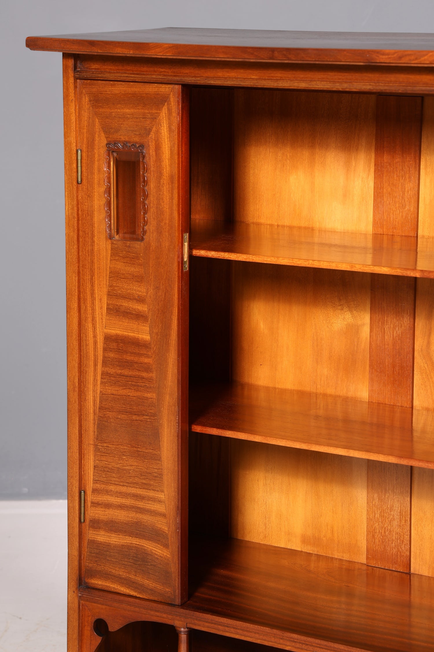 Traumhafte Jugendstil Vitrine Eiche Antik Holz Bücherschrank Schrank Geschirrschrank Glasvitrine Vintage