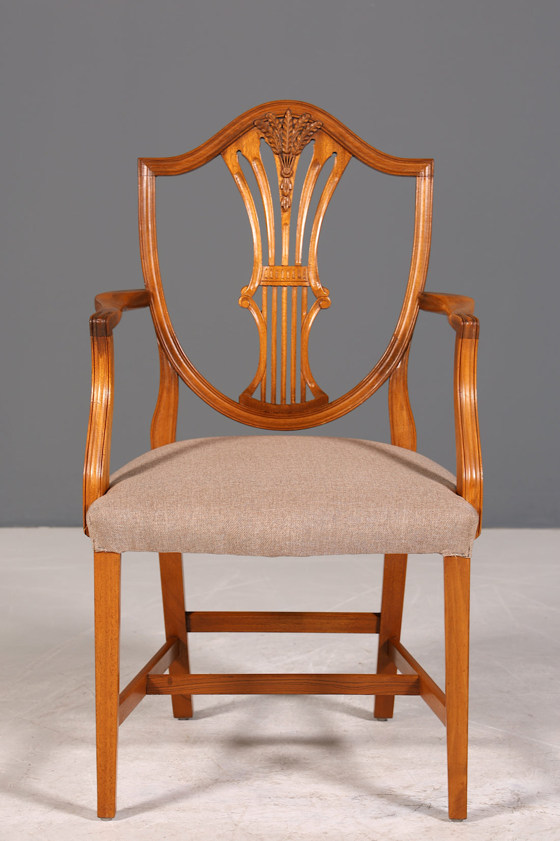 Wunderschöner Englischer Stuhl Armlehnstuhl Eibe Antik Sekretär Stuhl UK Polsterstuhl