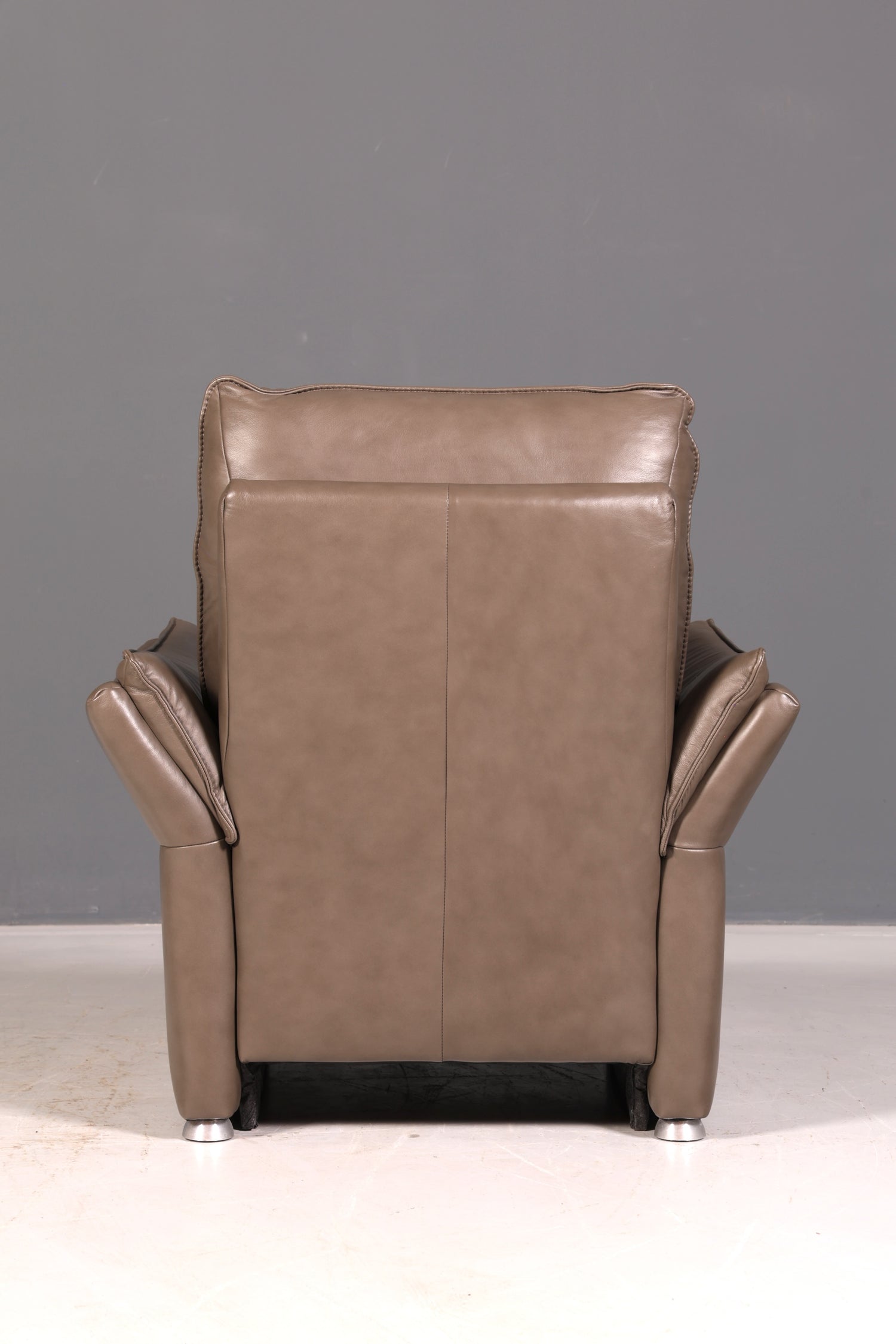 Wunderschöner Moderner Ledersessel Taupe Echt Leder Relaxsessel Loungesessel Polstersessel Armlehnsessel Vintage