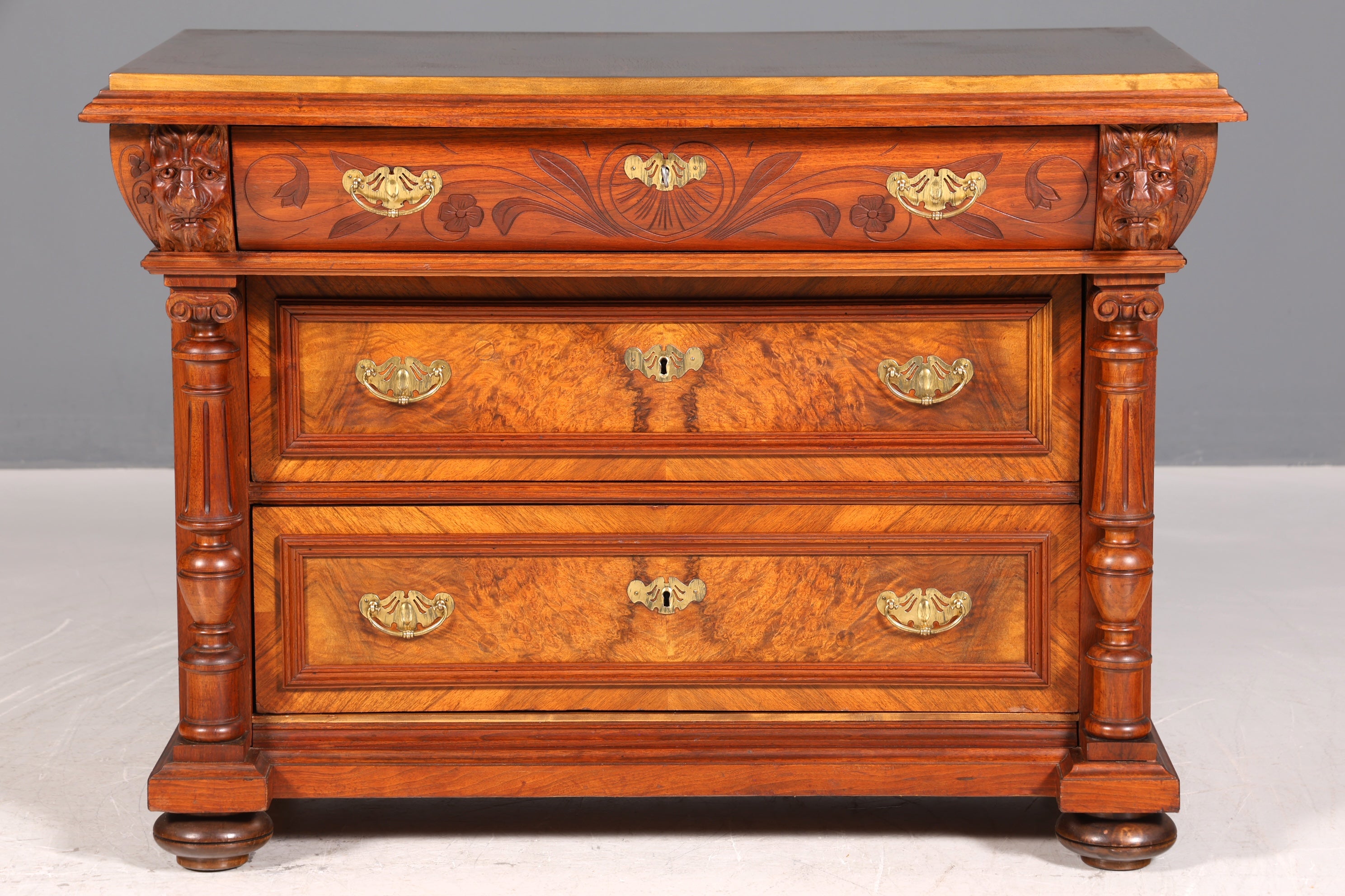 Stilvolle Gründerzeit Kommode Louis Philippe Nussbaum Schubladen Kommode Sideboard um 1880
