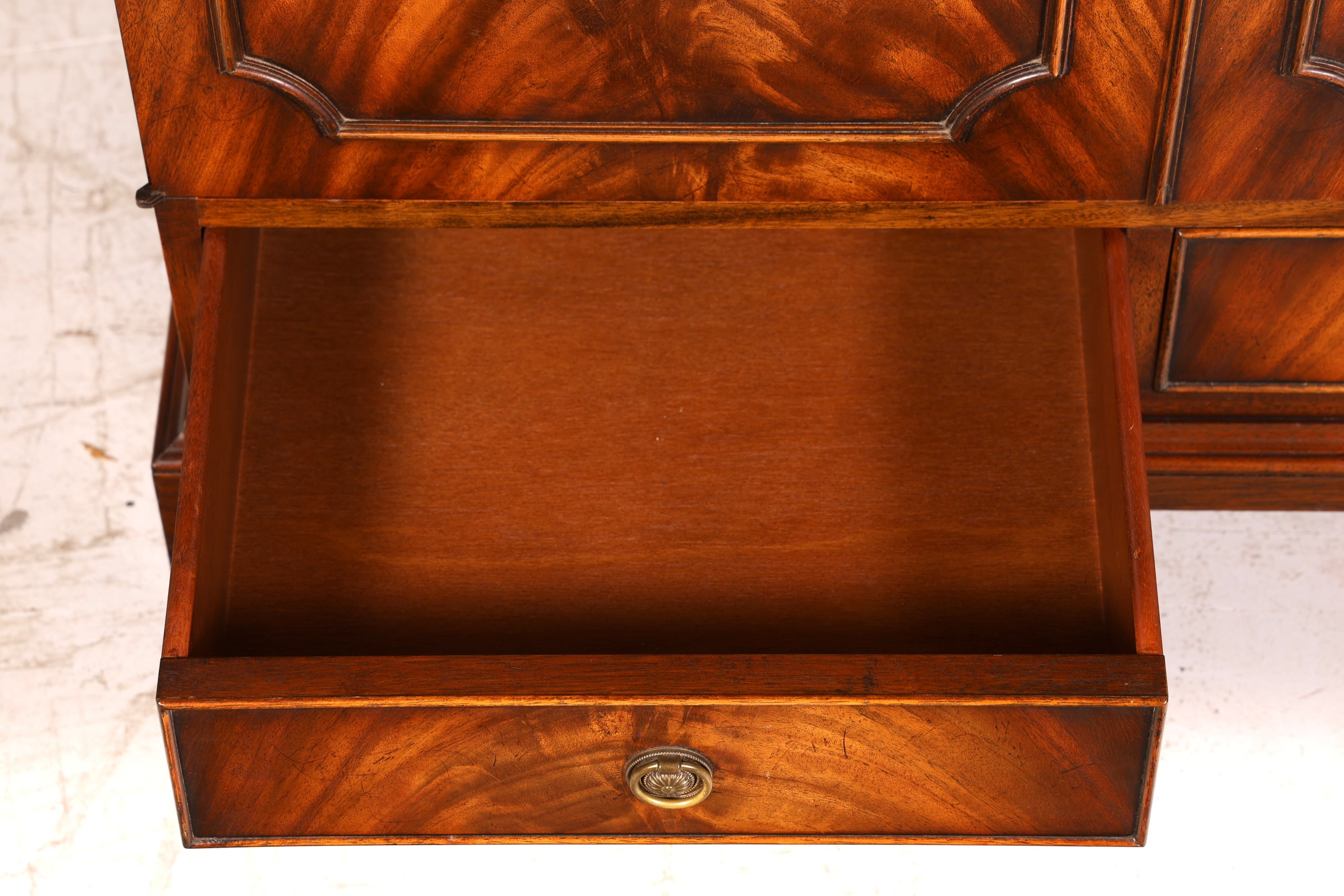 Wunderschöner Englischer Schrank Mahagoni Antik Anrichte Hifi Schrank Kommode Vintage