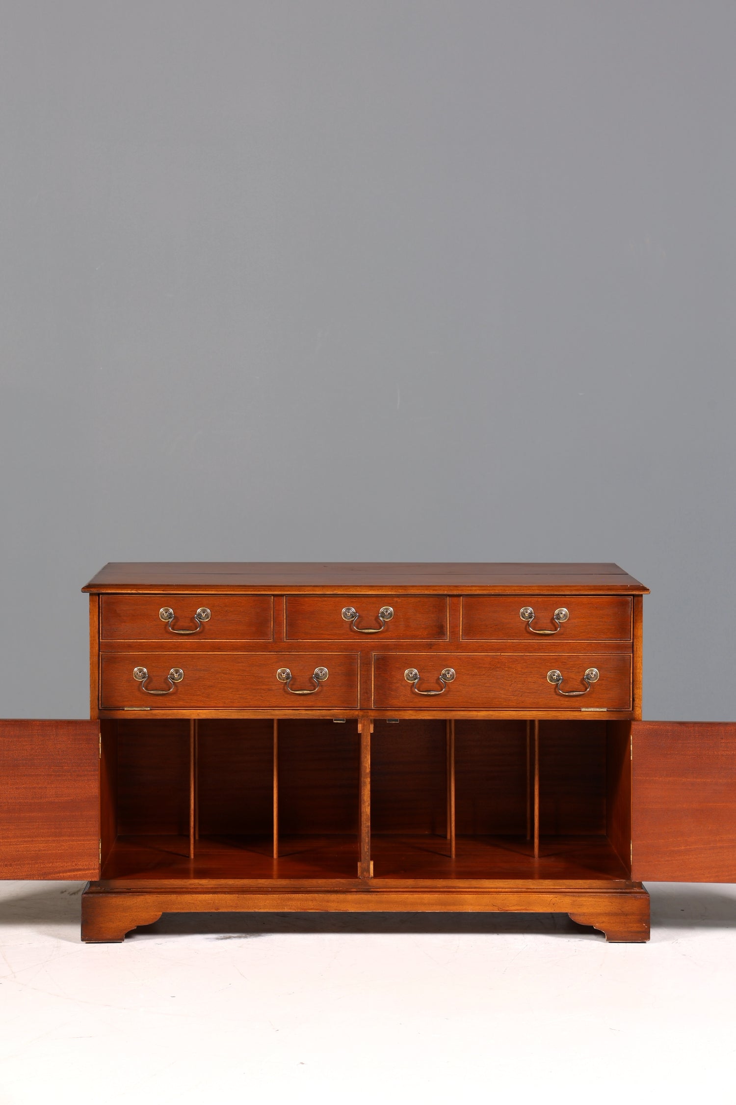 Wunderschöne Englische Kommode Holz Schallplatten Schrank Antik Sideboard Hifi Kommode