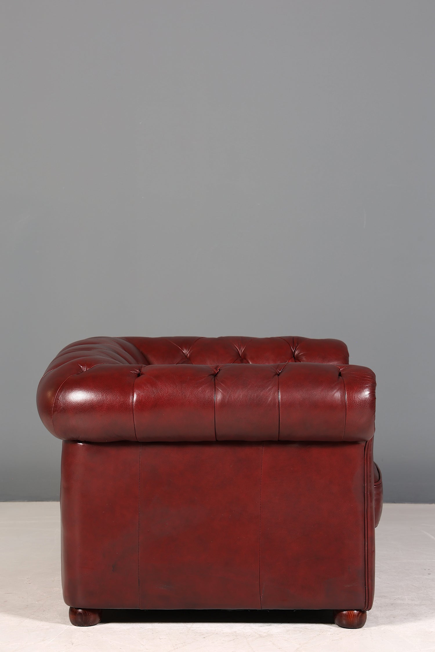 Wunderschöner Original Chesterfield Sessel Englisch Oxblood Leder Armlehnsessel Herrensessel