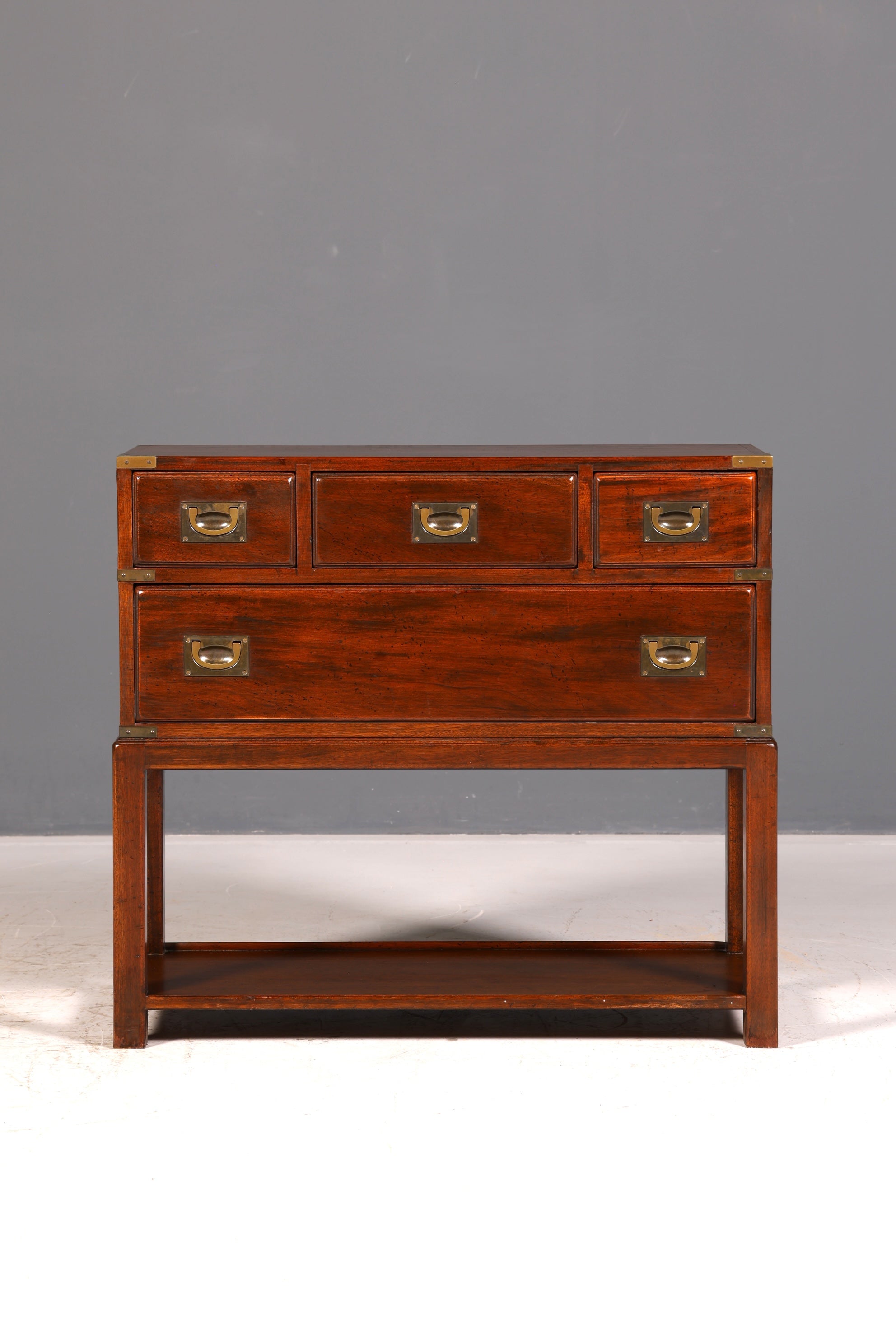 Wunderschöne Maritime Military Chest Kommode Mahagoni Englisch Beistellkommode Antik Vintage