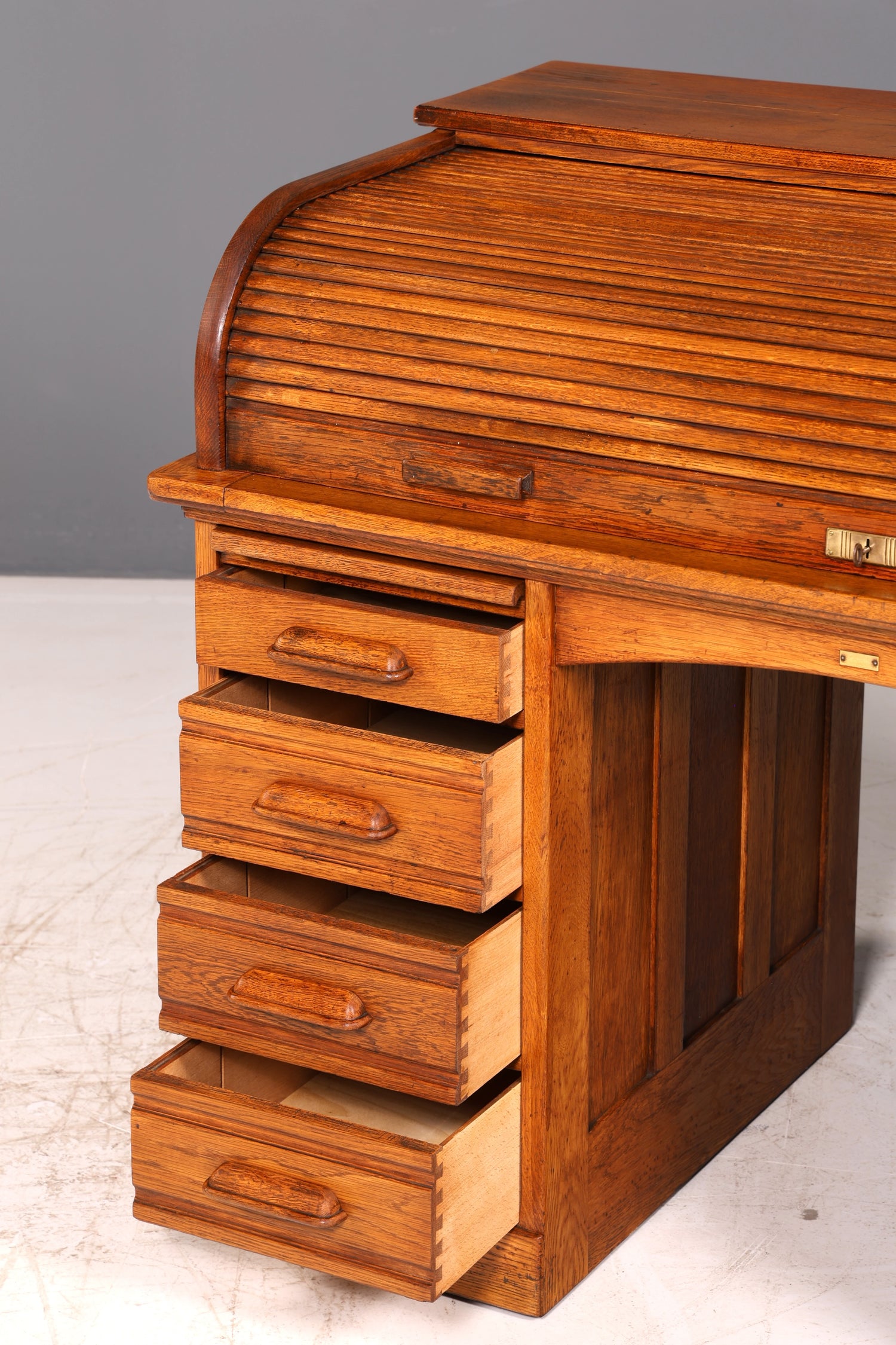 Wunderschöner Sekretär im Bauhaus Stil Rollladen Sekretär Art Deco Schreibtisch Office Table Vintage