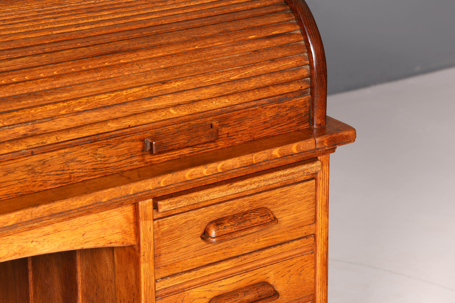 Wunderschöner Sekretär im Bauhaus Stil Rollladen Sekretär Art Deco Schreibtisch Office Table Vintage
